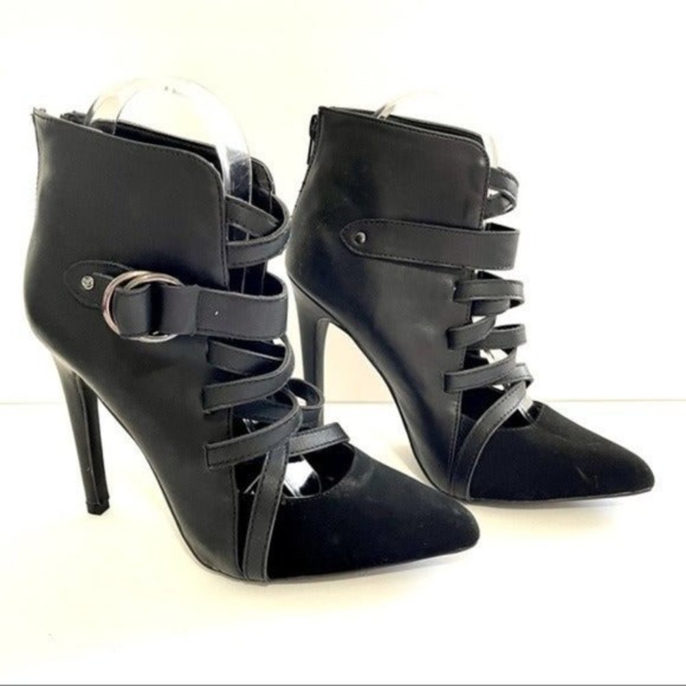Qupid Black Ankle Boots Buckled Straps #6.5